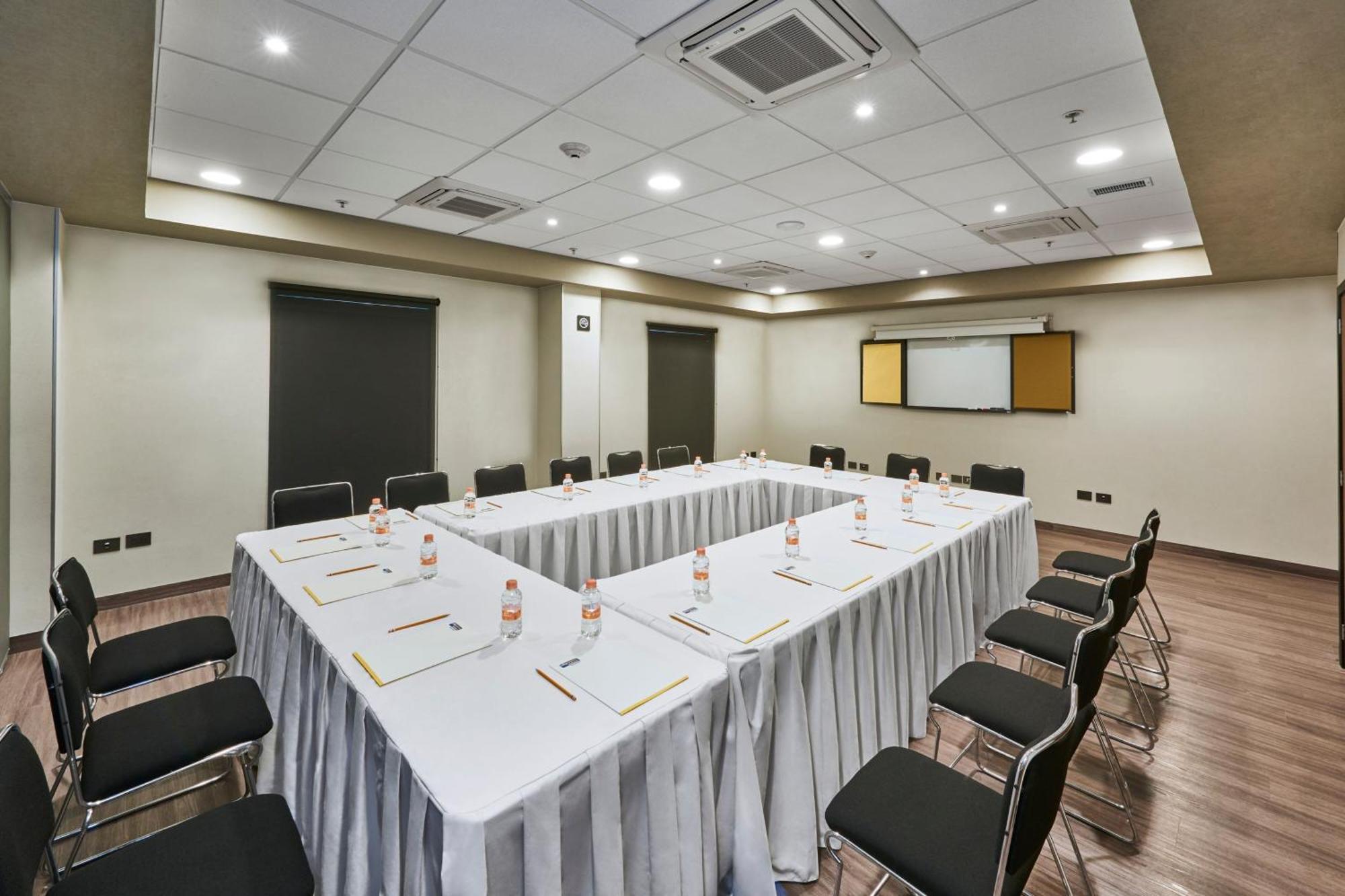 City Express By Marriott La Paz Εξωτερικό φωτογραφία