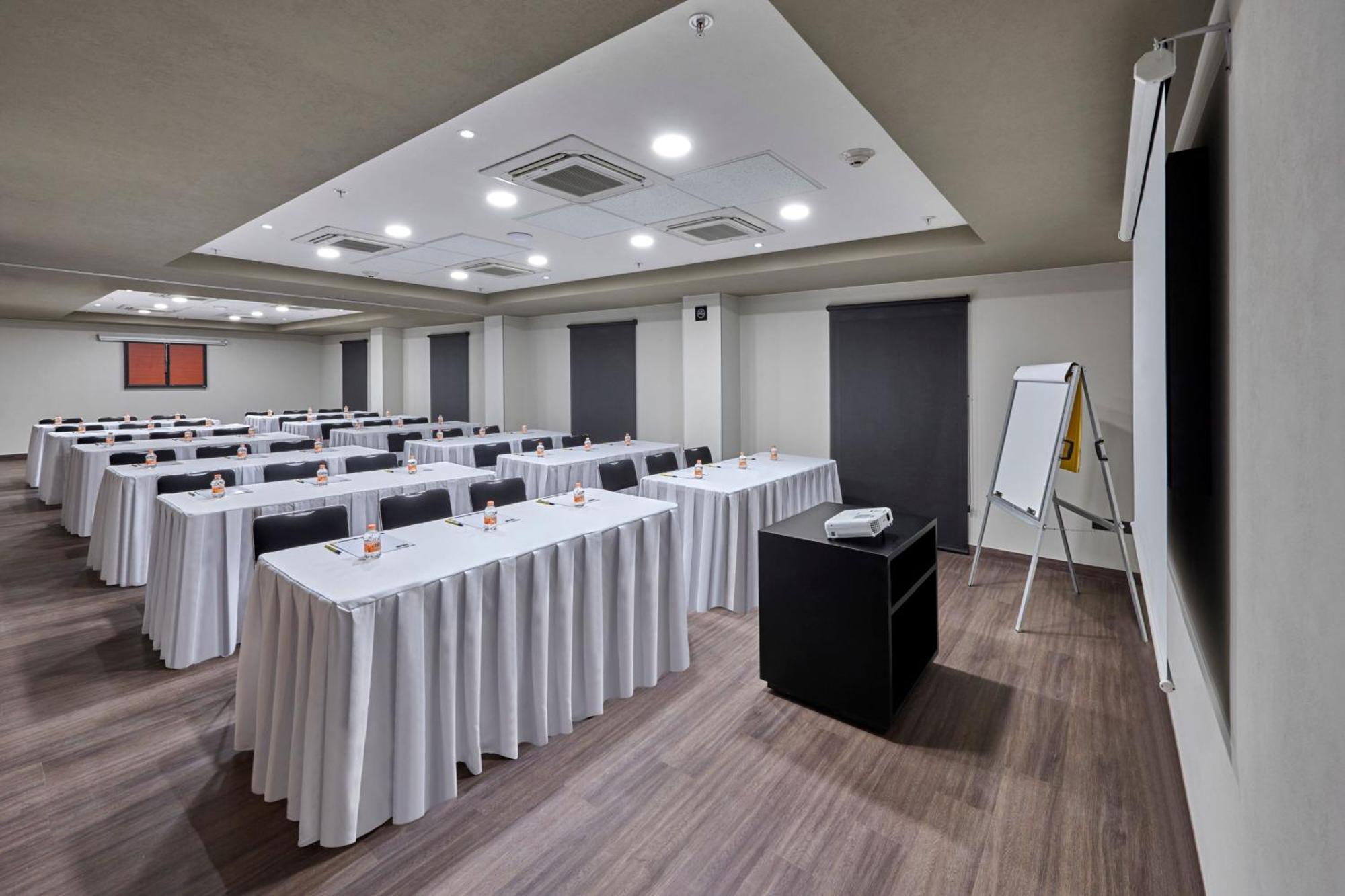 City Express By Marriott La Paz Εξωτερικό φωτογραφία
